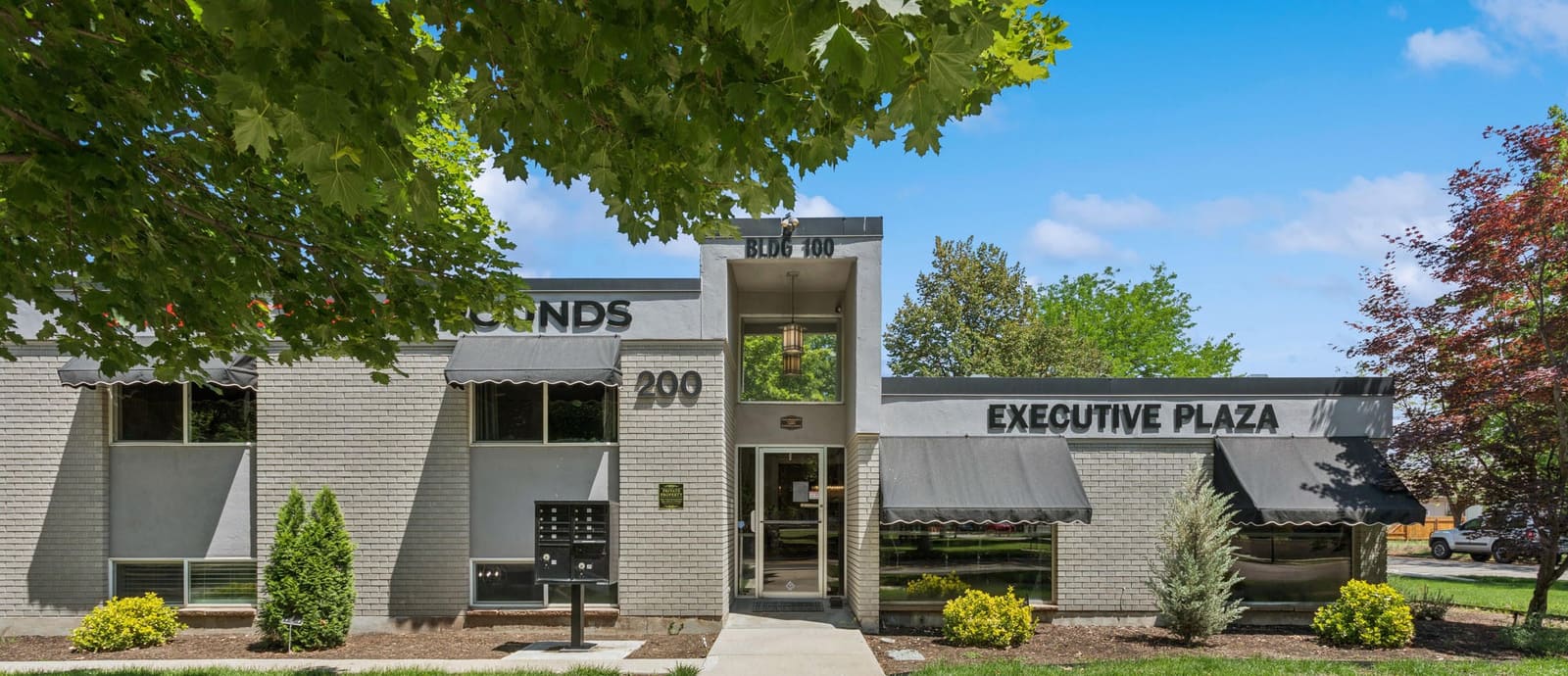 Executive Plaza, Building 100 entry from the street