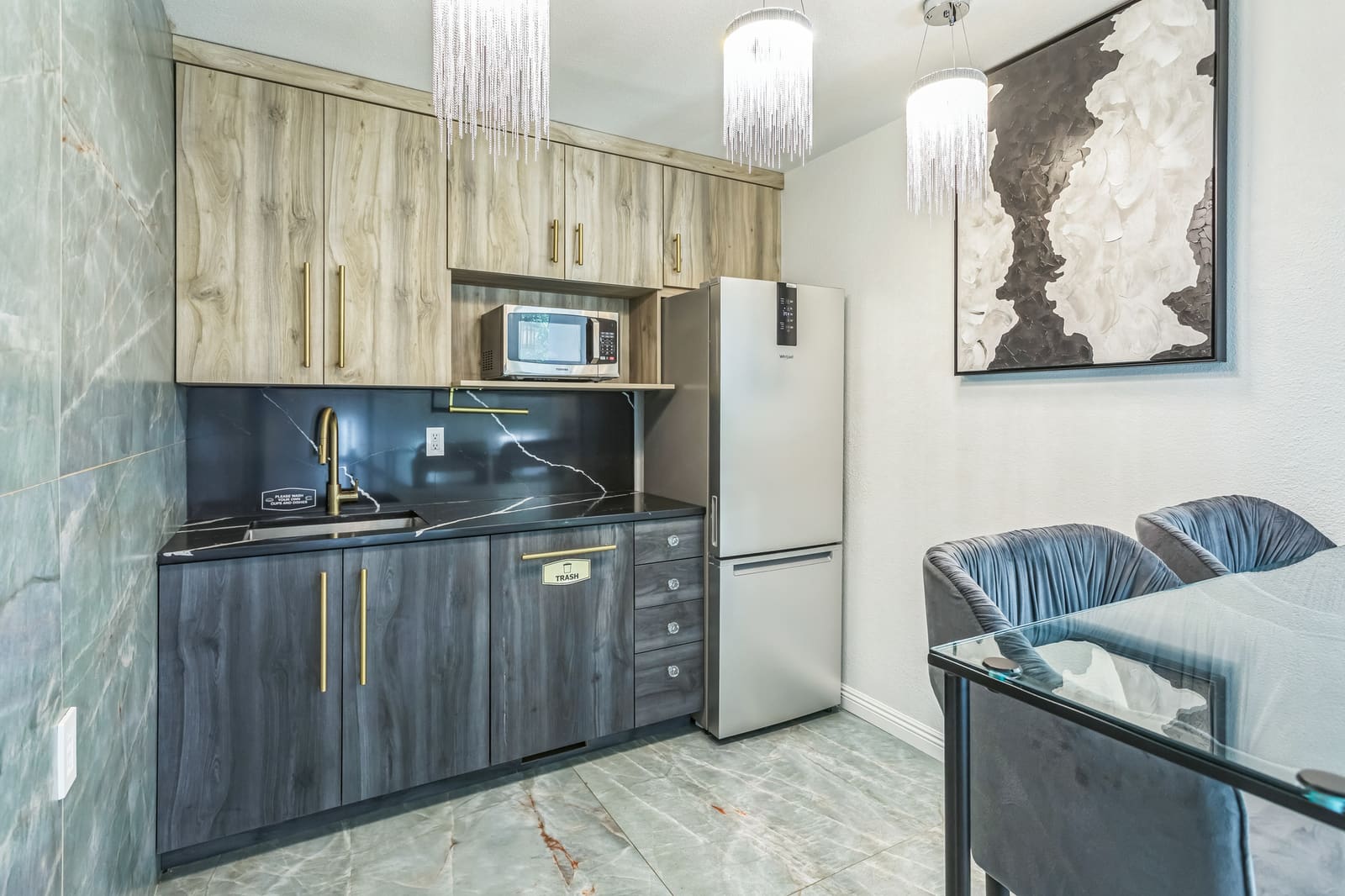Kitchenette seating